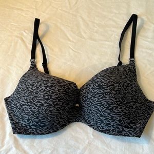 Vanity Fair 36C padded bra gray/black